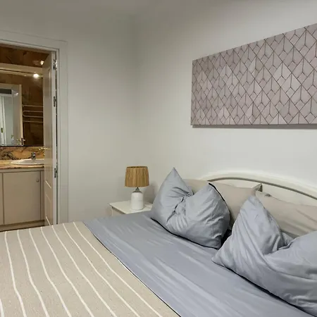 Aquamarina Apartment